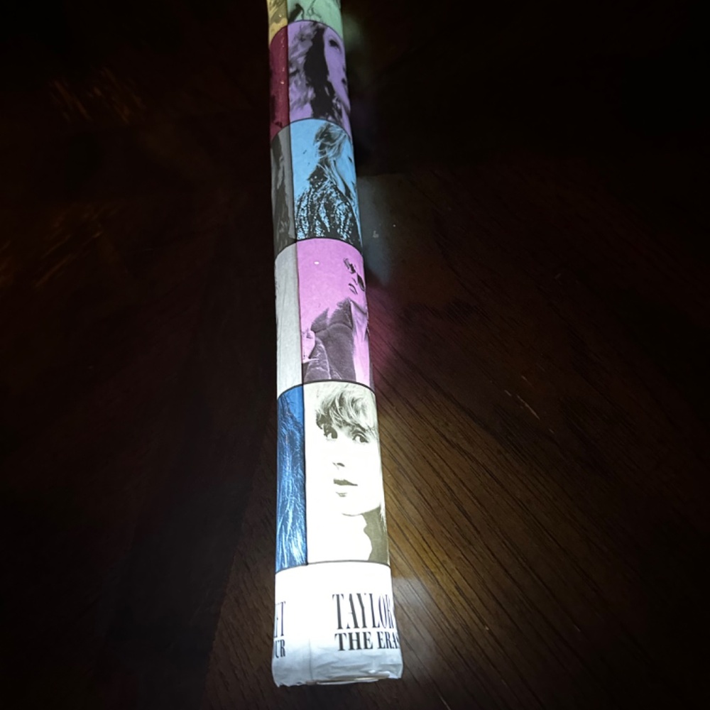 Taylor Swift Eras Tour CONCERT PACK: Light up stick, Cup & Metal Popcorn Tin
